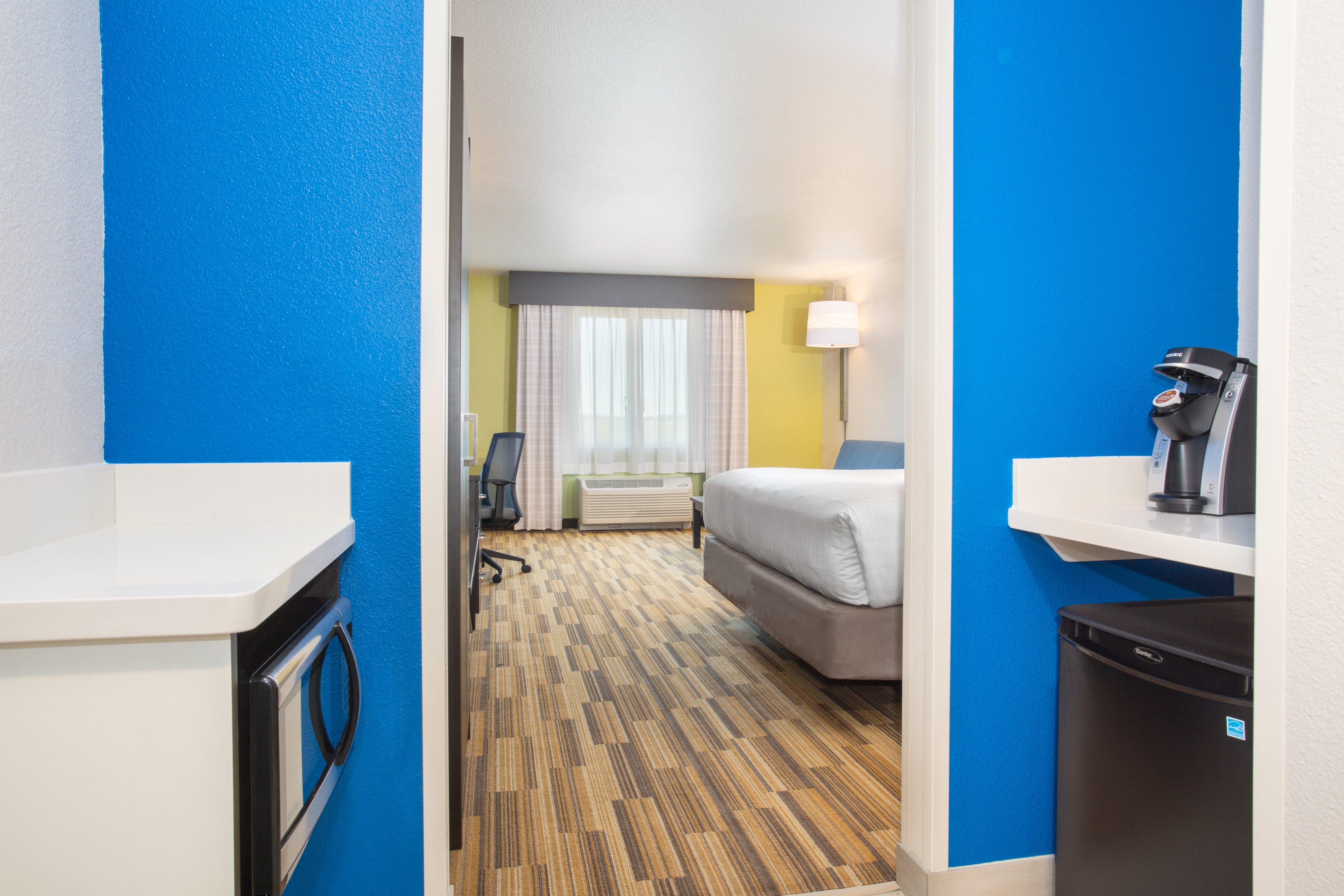 holiday inn exp and sts rapid city rushmore south