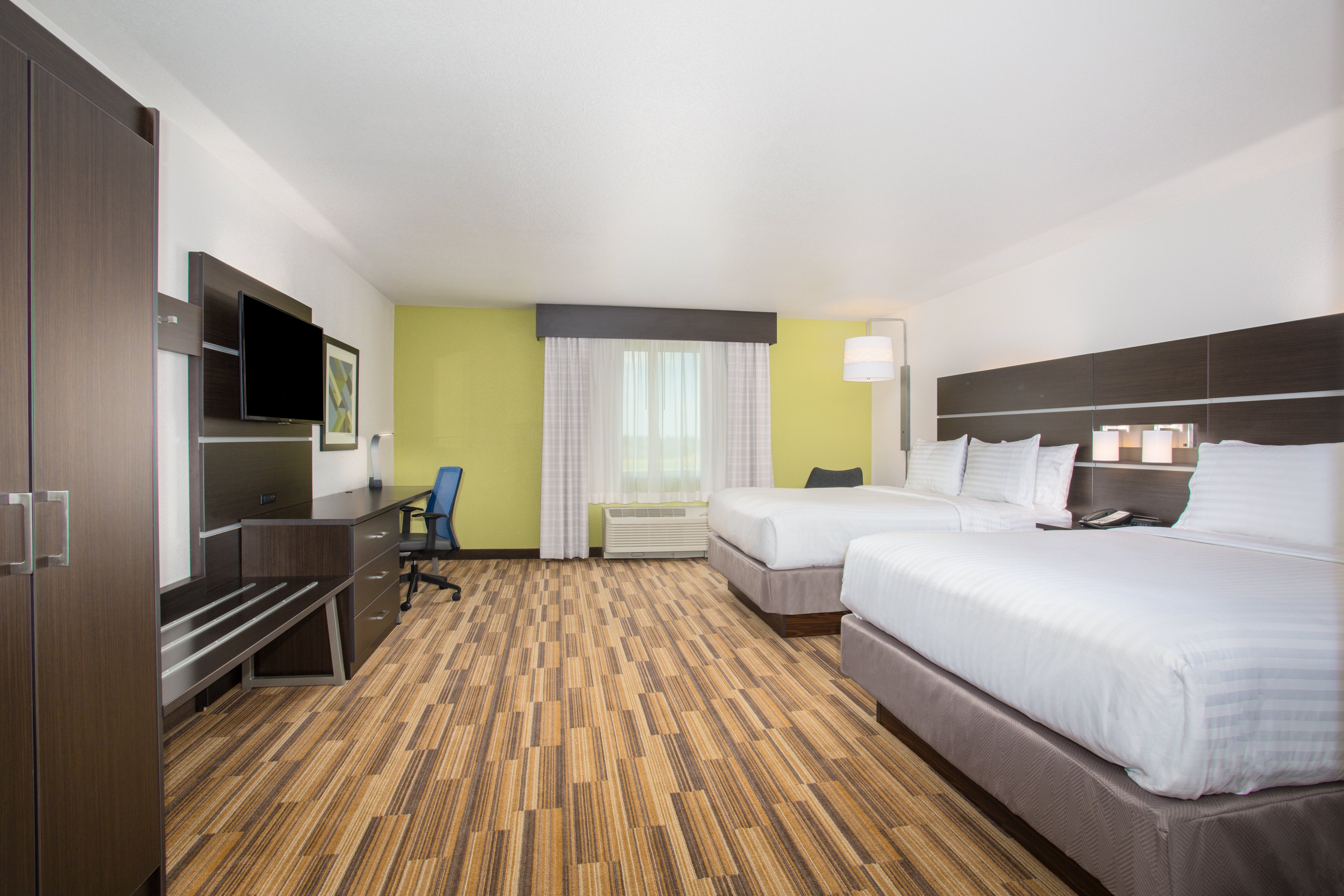 holiday inn exp and sts rapid city rushmore south