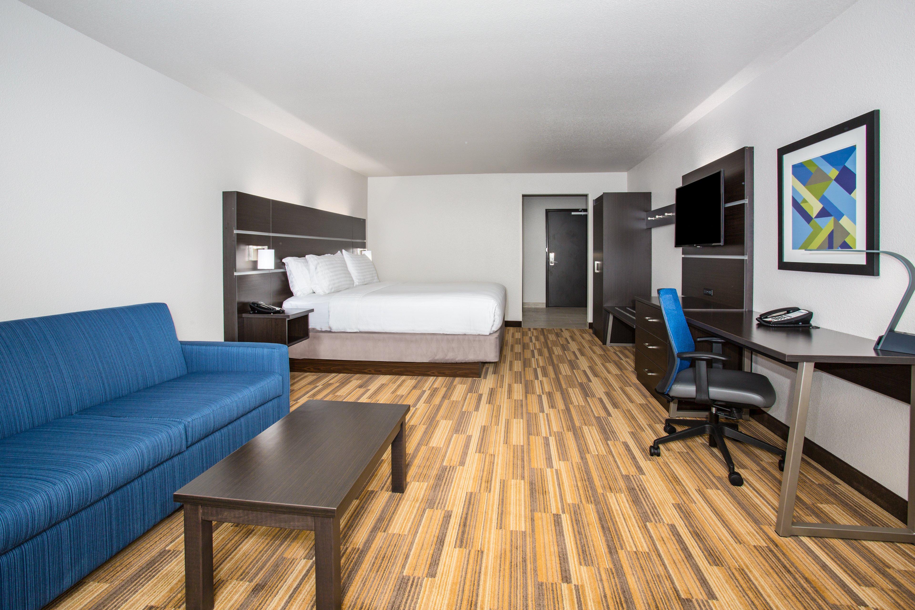 holiday inn exp and sts rapid city rushmore south