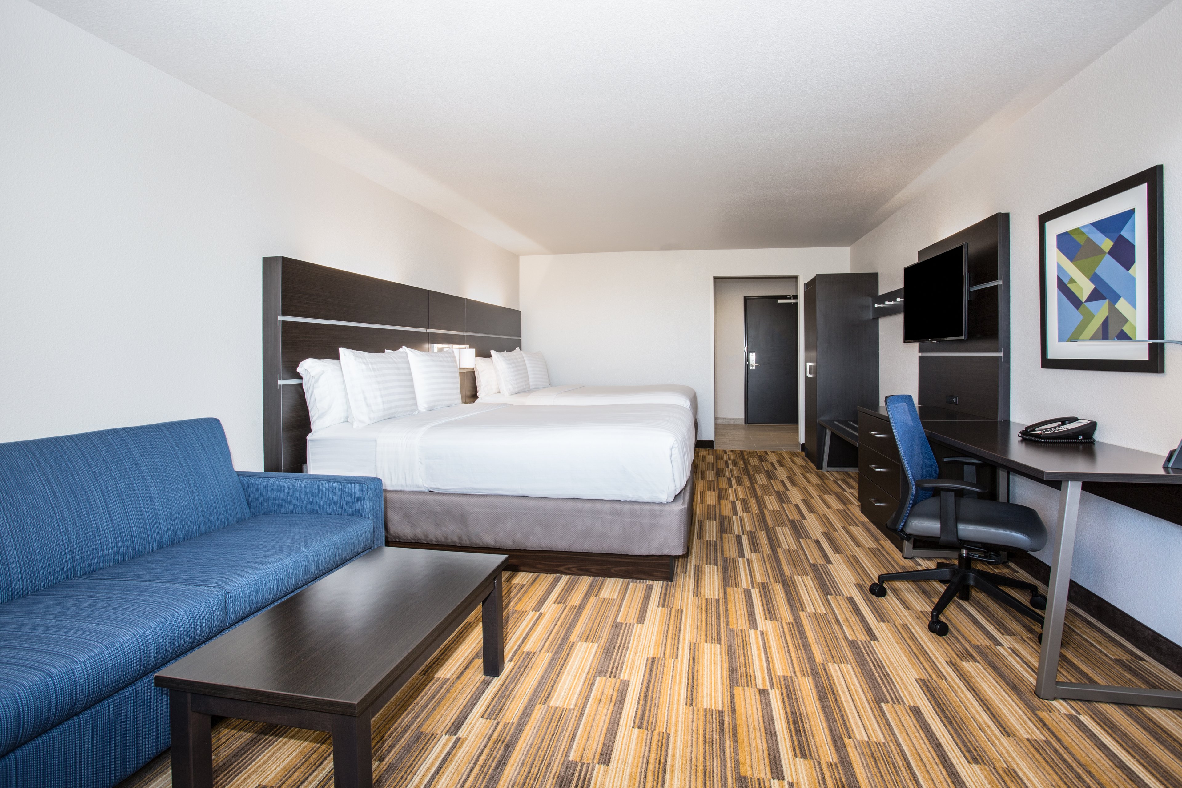 holiday inn exp and sts rapid city rushmore south