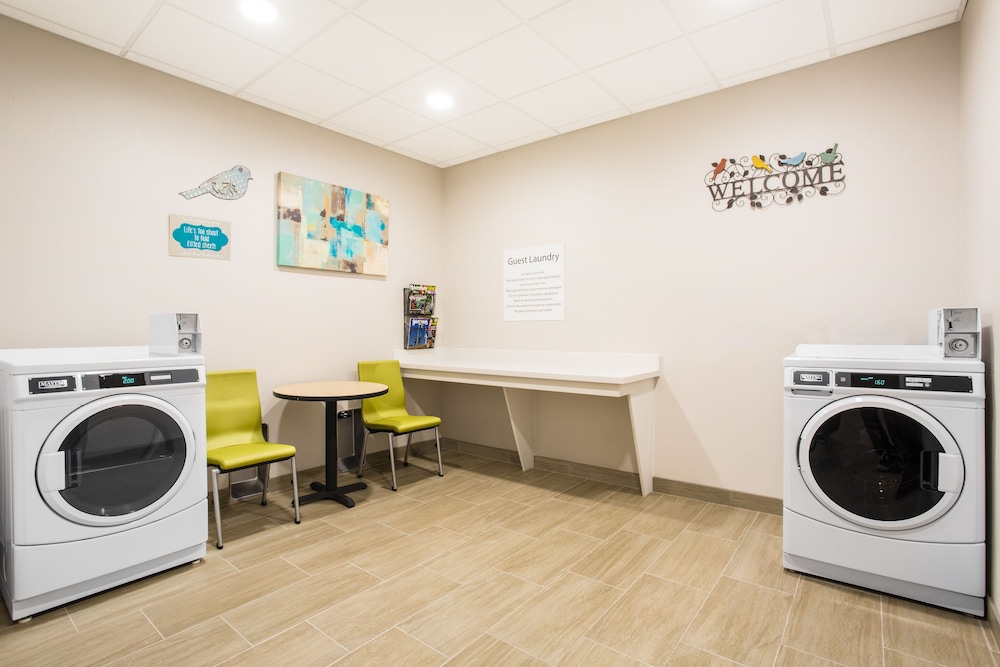 holiday inn exp and sts rapid city rushmore south