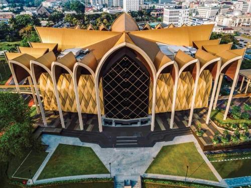 one point inn king centre