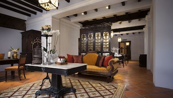 Jawi Peranakan Mansion,153 Jalan Hutton,3 star