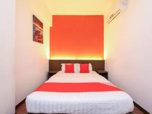 Oyo 724 Hotel Madras,Near Putra World Trade Centre,2 star