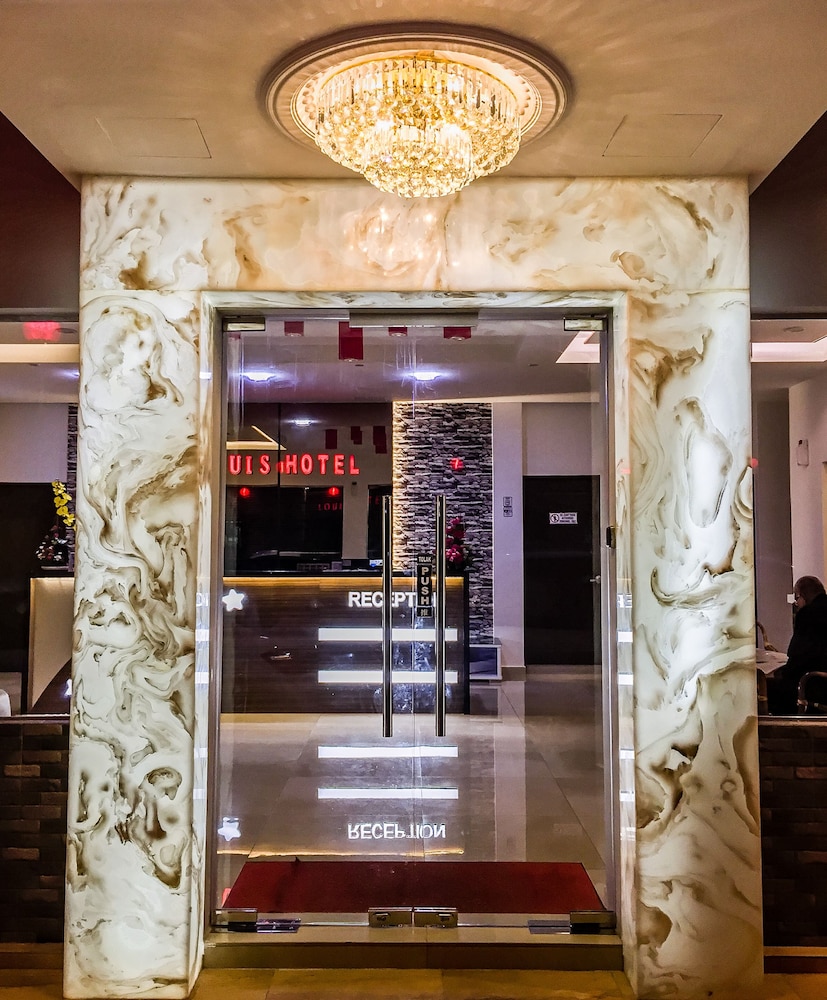 louis hotel