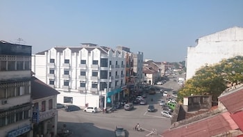 hotel axis
