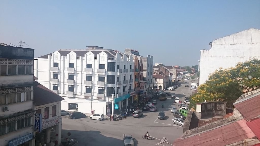 hotel axis