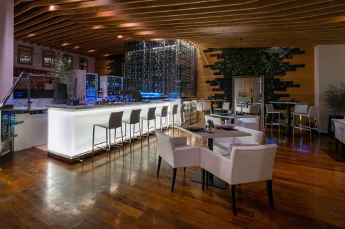 hilton doha
