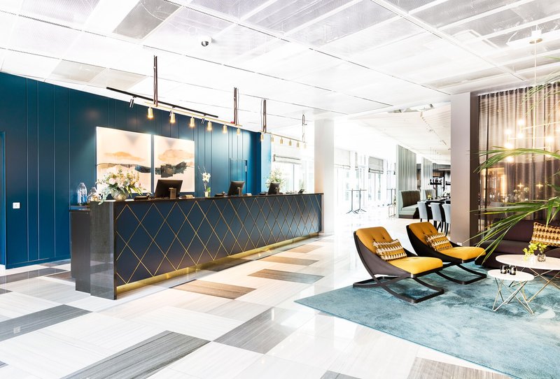 elite hotel academia