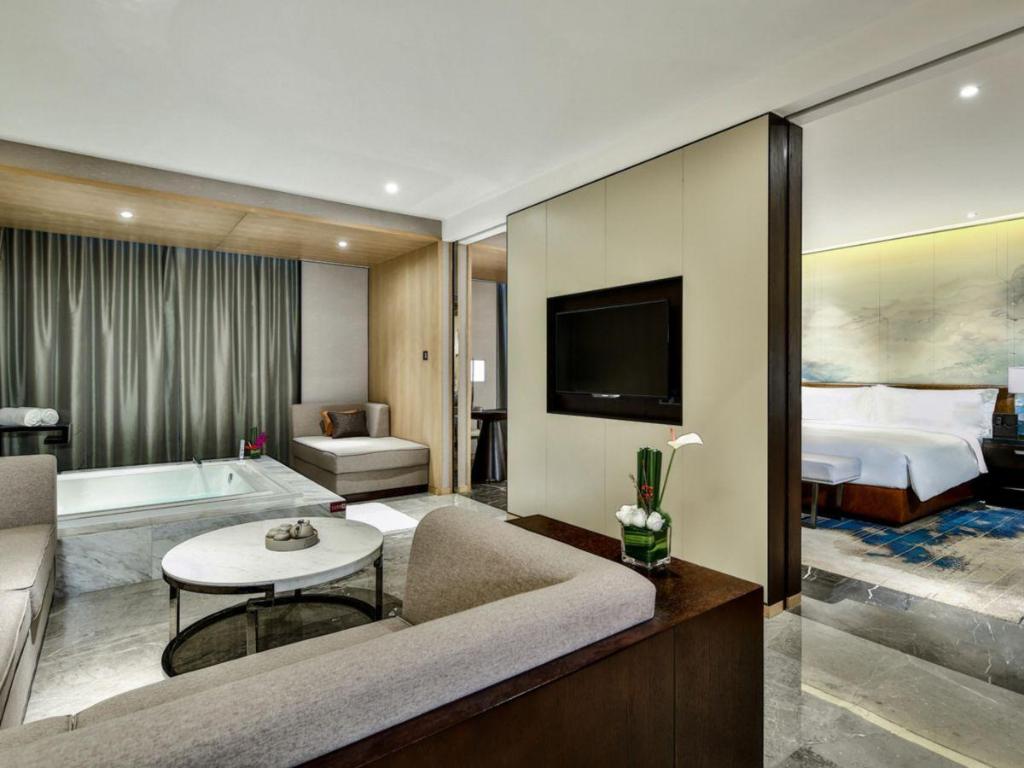 crowne plaza chengdu wenjiang by ihg