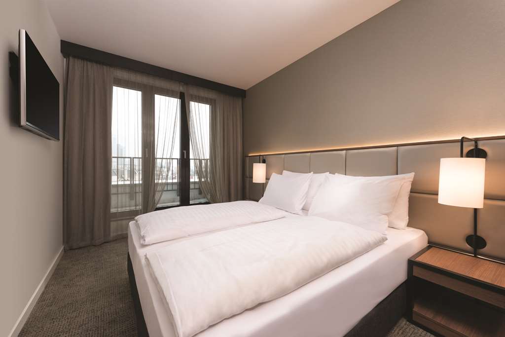 adina apartment hotel frankfurt westend