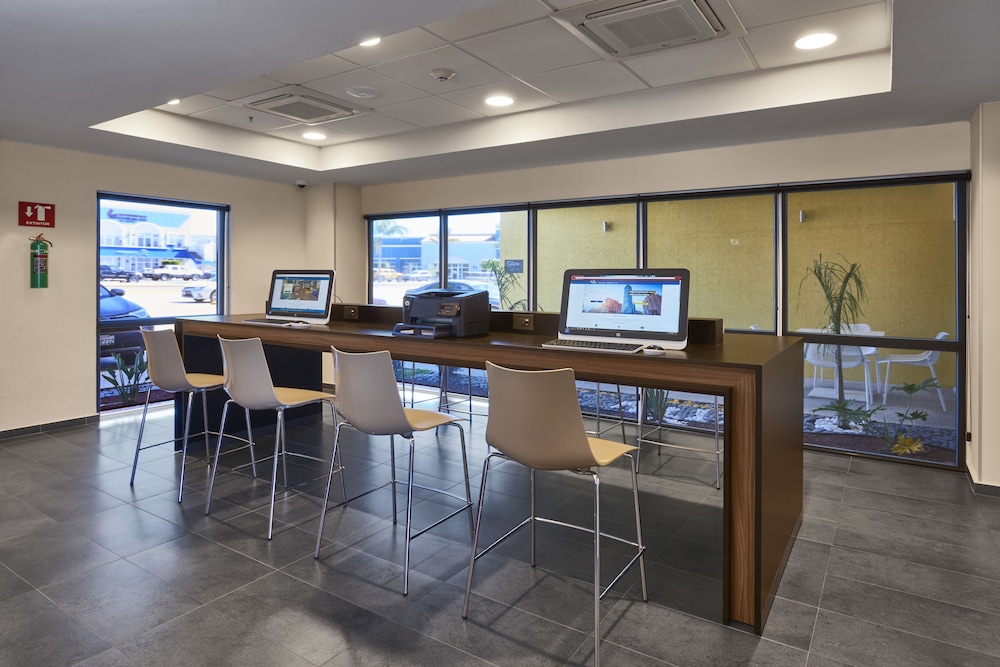 city express by marriott rosarito