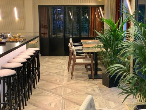 le rocroy hotel paris gare du nord
