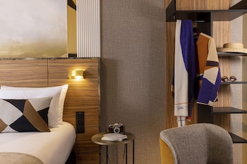 le rocroy hotel paris gare du nord