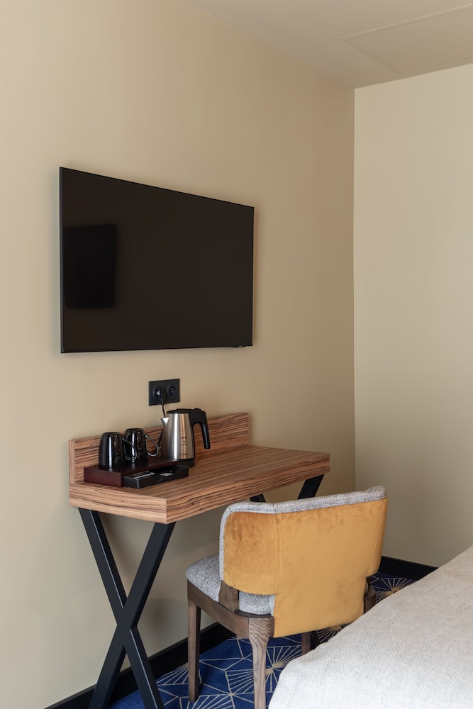 le rocroy hotel paris gare du nord