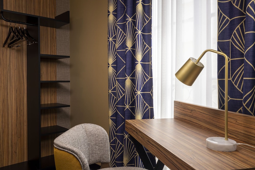 le rocroy hotel paris gare du nord