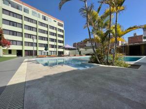 hotel holiday suites