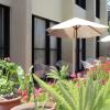 hotel holiday suites