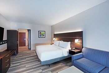 holiday inn express and suites coffeyville by ihg