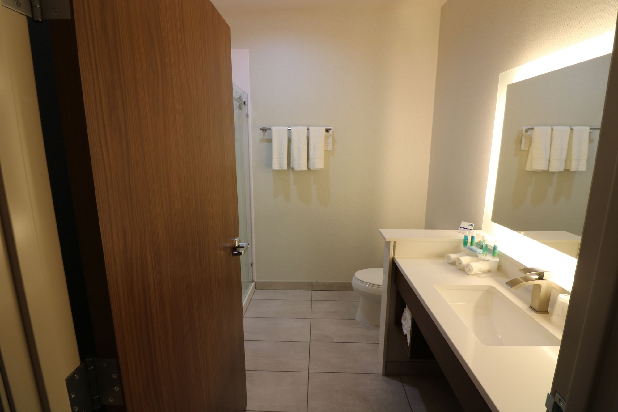 holiday inn express and suites coffeyville by ihg