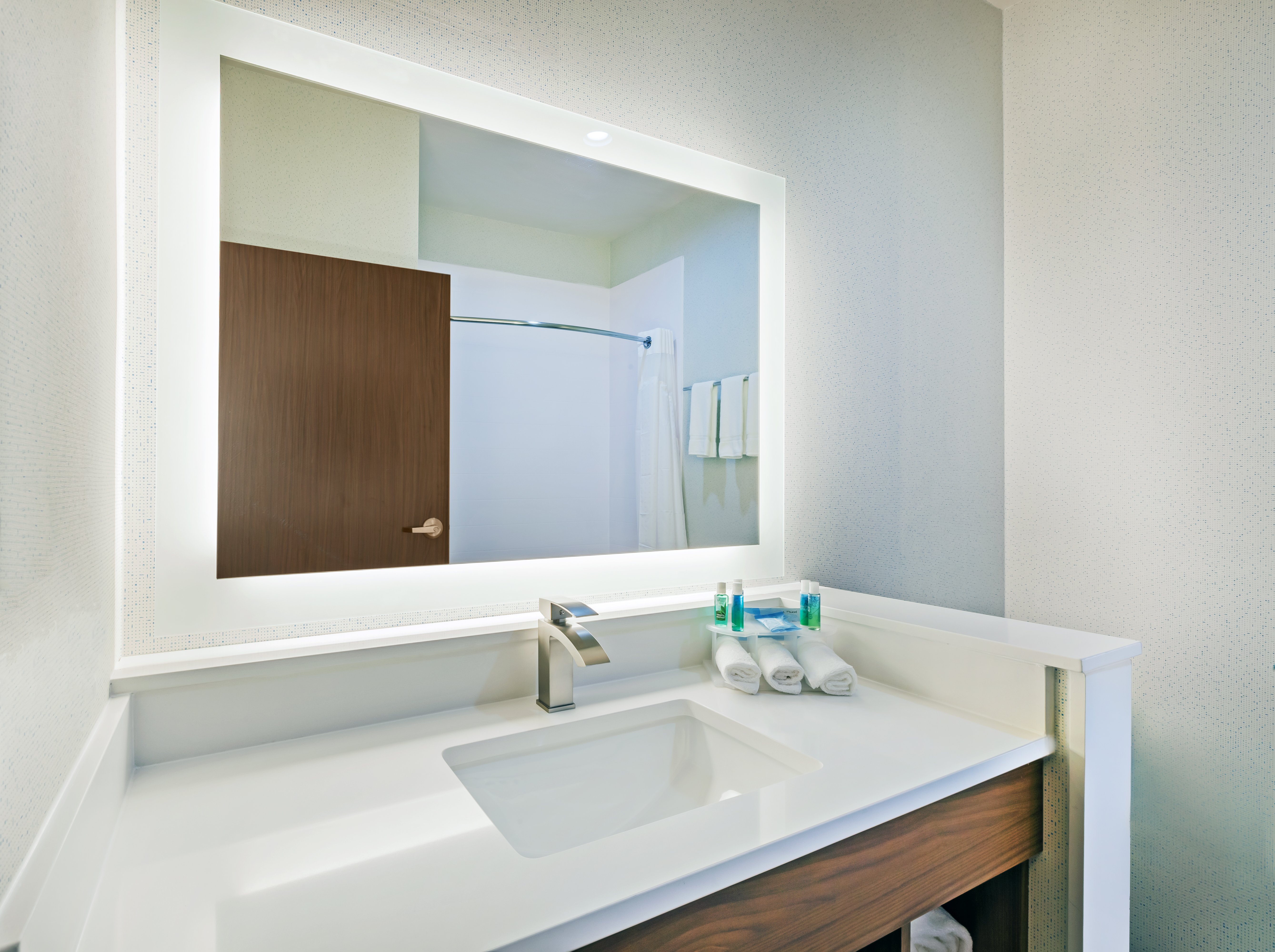 holiday inn express and suites coffeyville by ihg