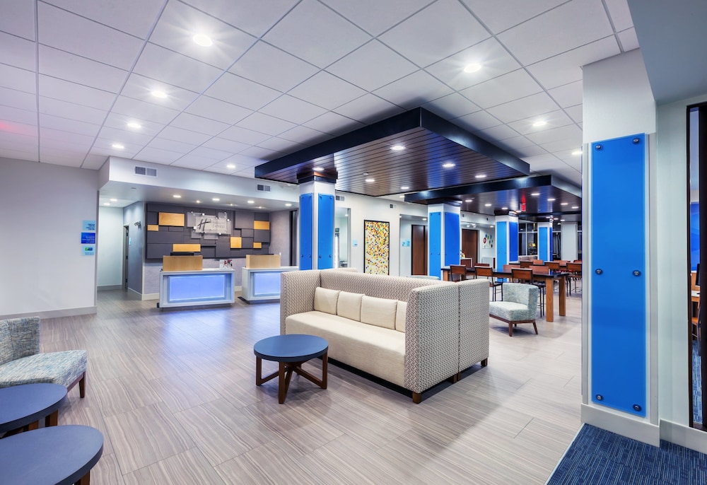 holiday inn express and suites coffeyville by ihg