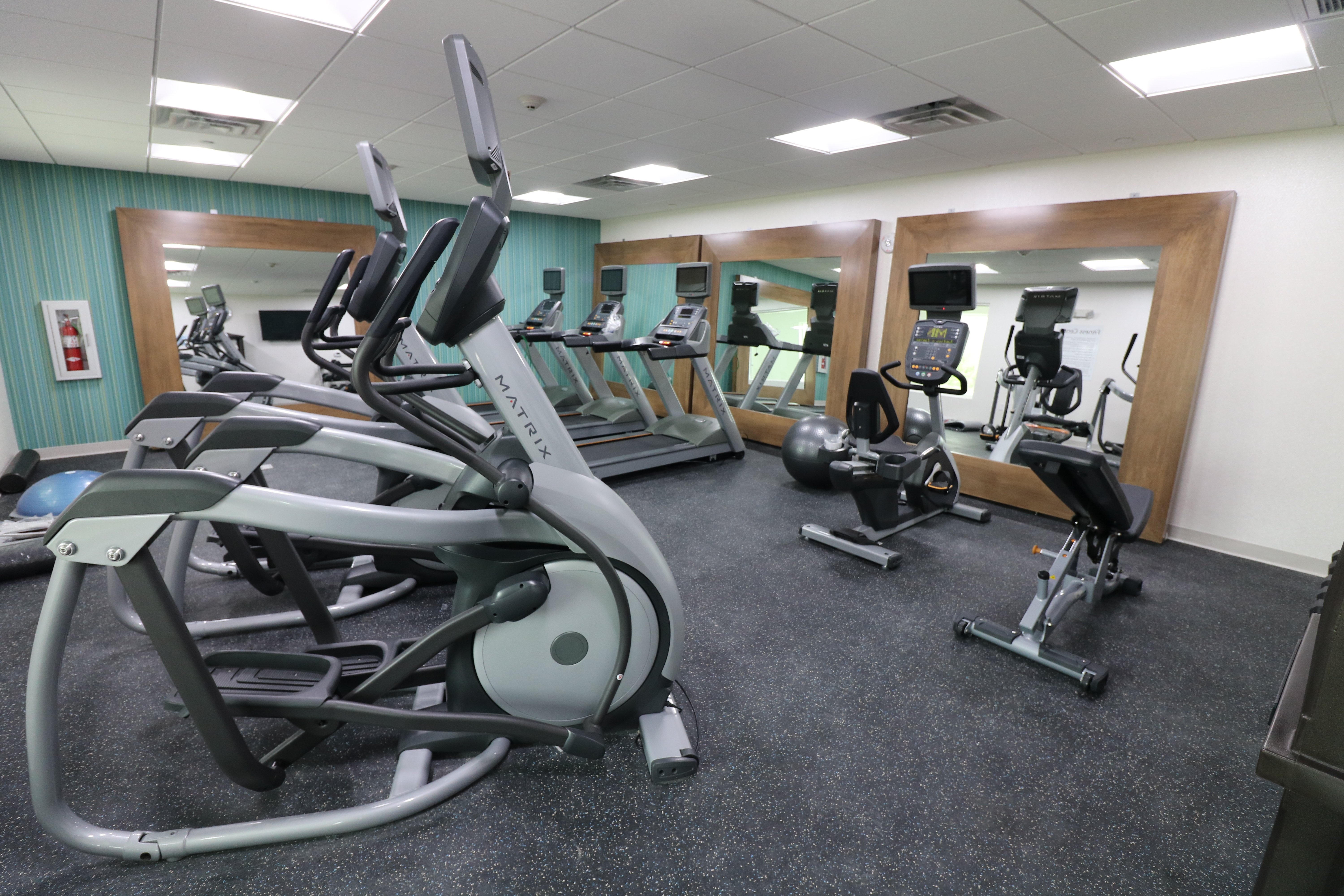 holiday inn express and suites coffeyville by ihg