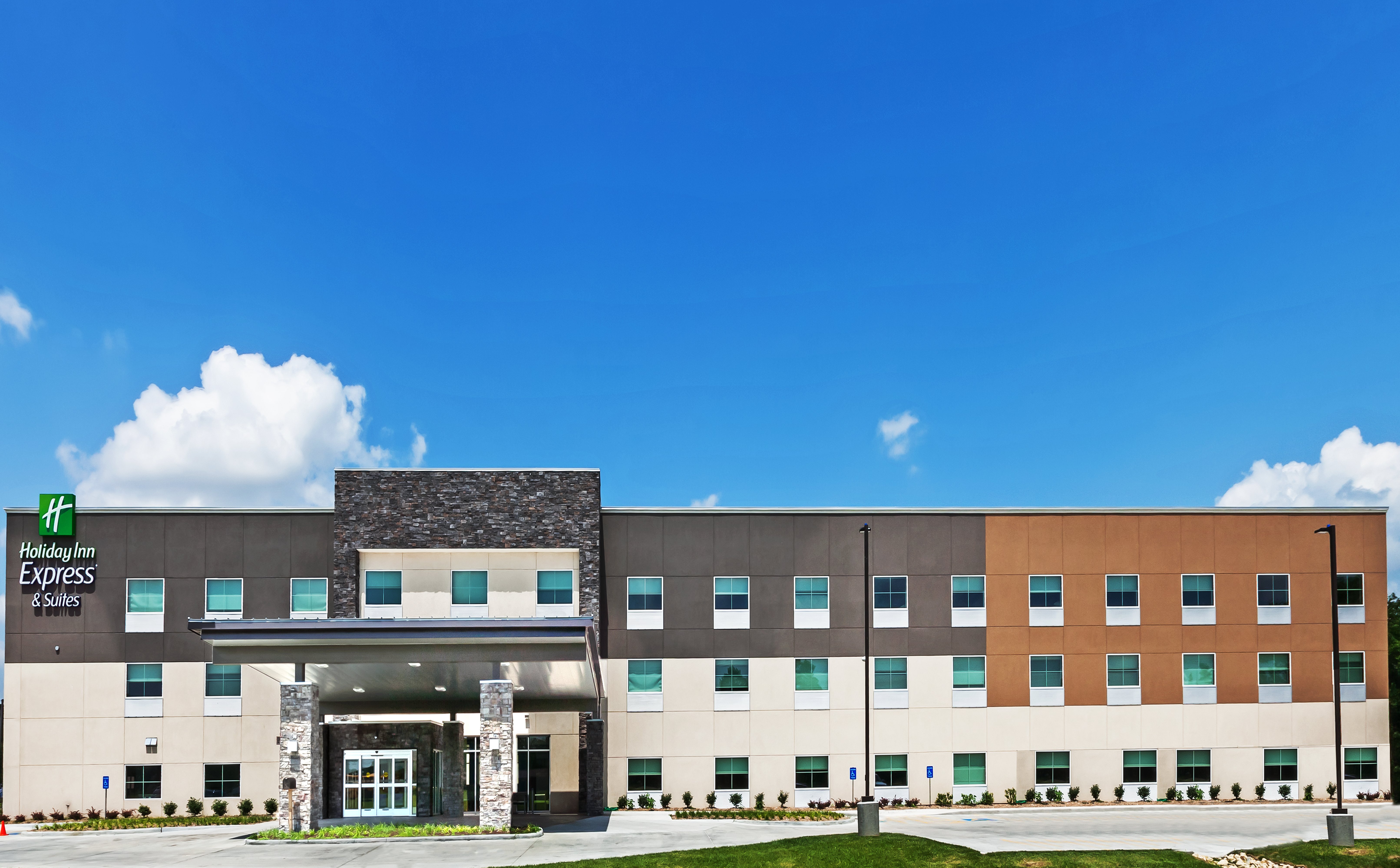 holiday inn express and suites coffeyville by ihg