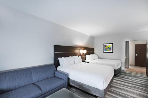 holiday inn express and suites coffeyville by ihg