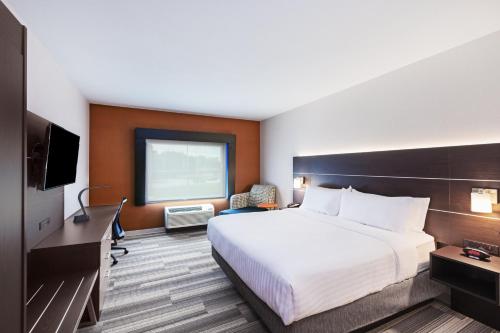 holiday inn express and suites coffeyville by ihg