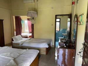 traveller jungle camp