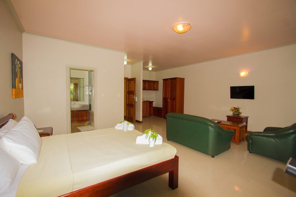 the hideaway hotel