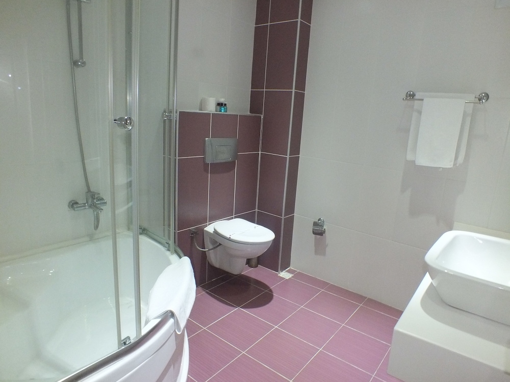 grand ahos hotel and spa