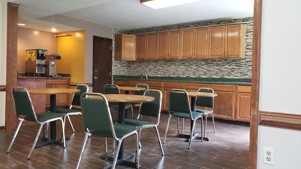 spark by hilton roanoke airport