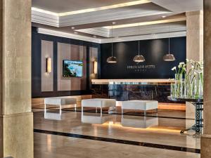 heron live hotel