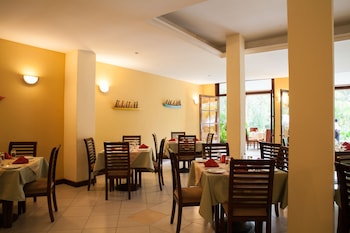 gorillas lake kivu hotel
