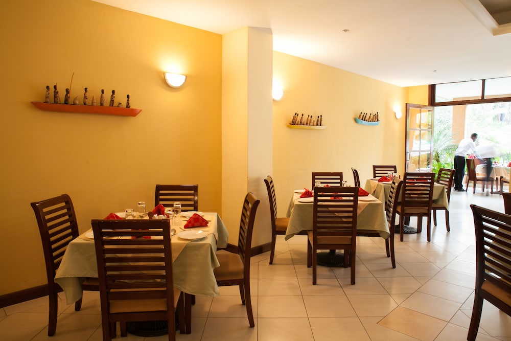 gorillas lake kivu hotel