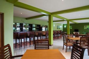 gorillas lake kivu hotel
