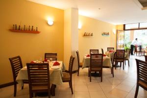 gorillas lake kivu hotel