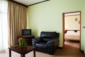 gorillas lake kivu hotel