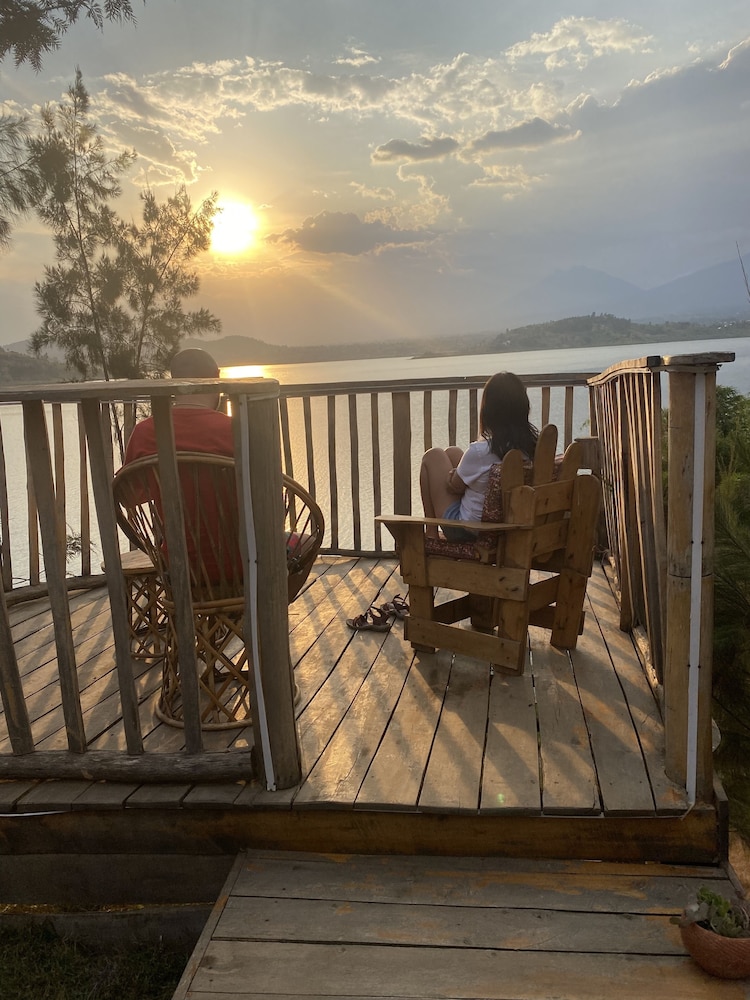 ruhondo beach resort