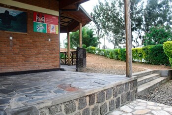 Ruhondo Beach Resort,Kinoni>>Gashaki,3 star