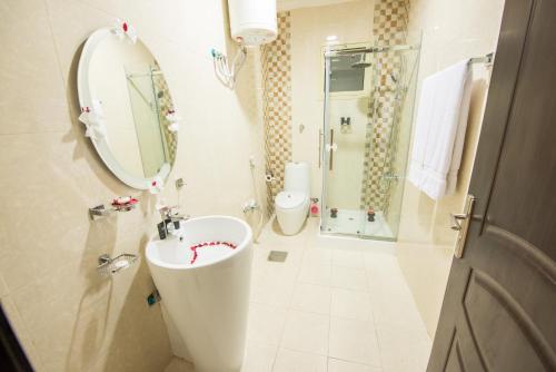 al masem luxury hotel suite 5