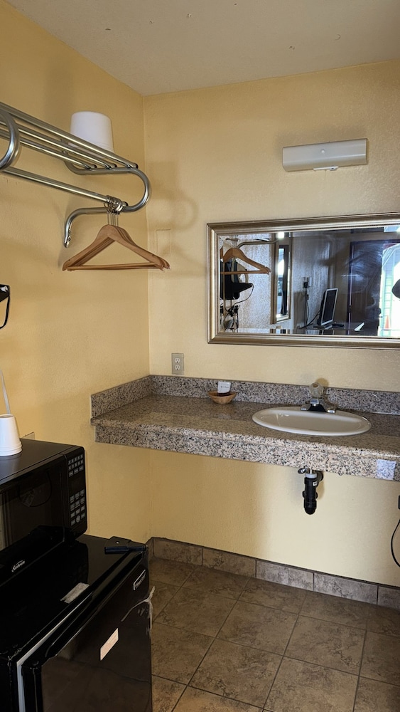 sunstar inn