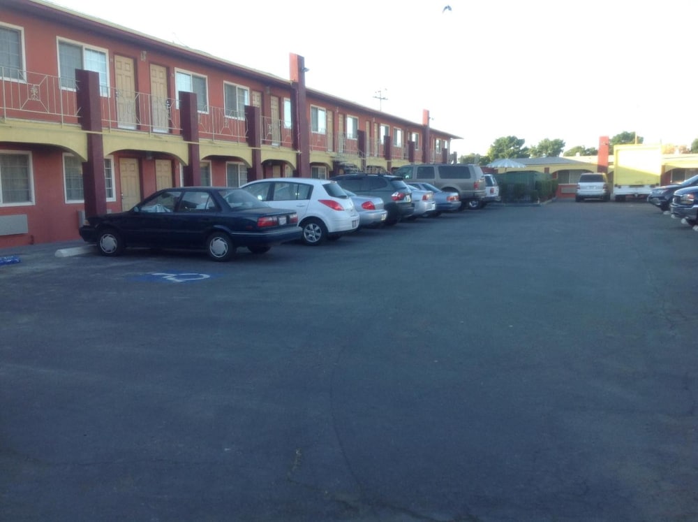 sunstar inn