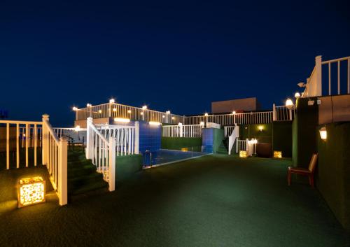 golden garden al corniche hotel