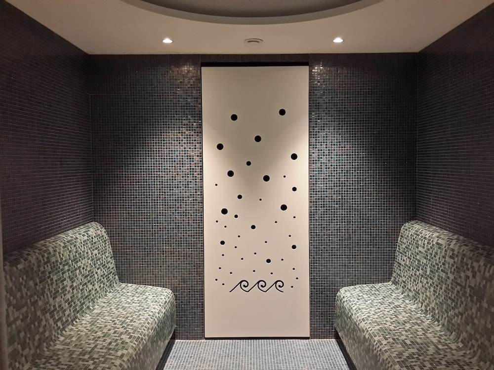 venus thermal boutique