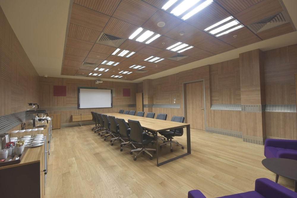 venus thermal boutique