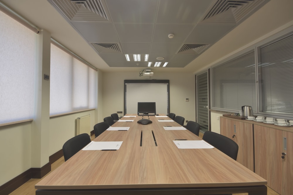 venus thermal boutique