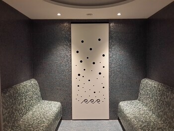 venus thermal boutique